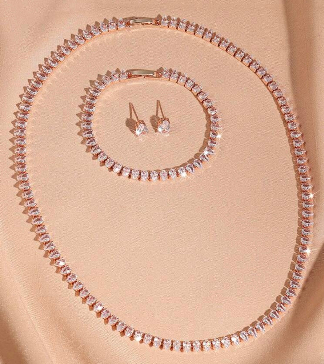 Luxury cubic zirconia waterdrop necklace