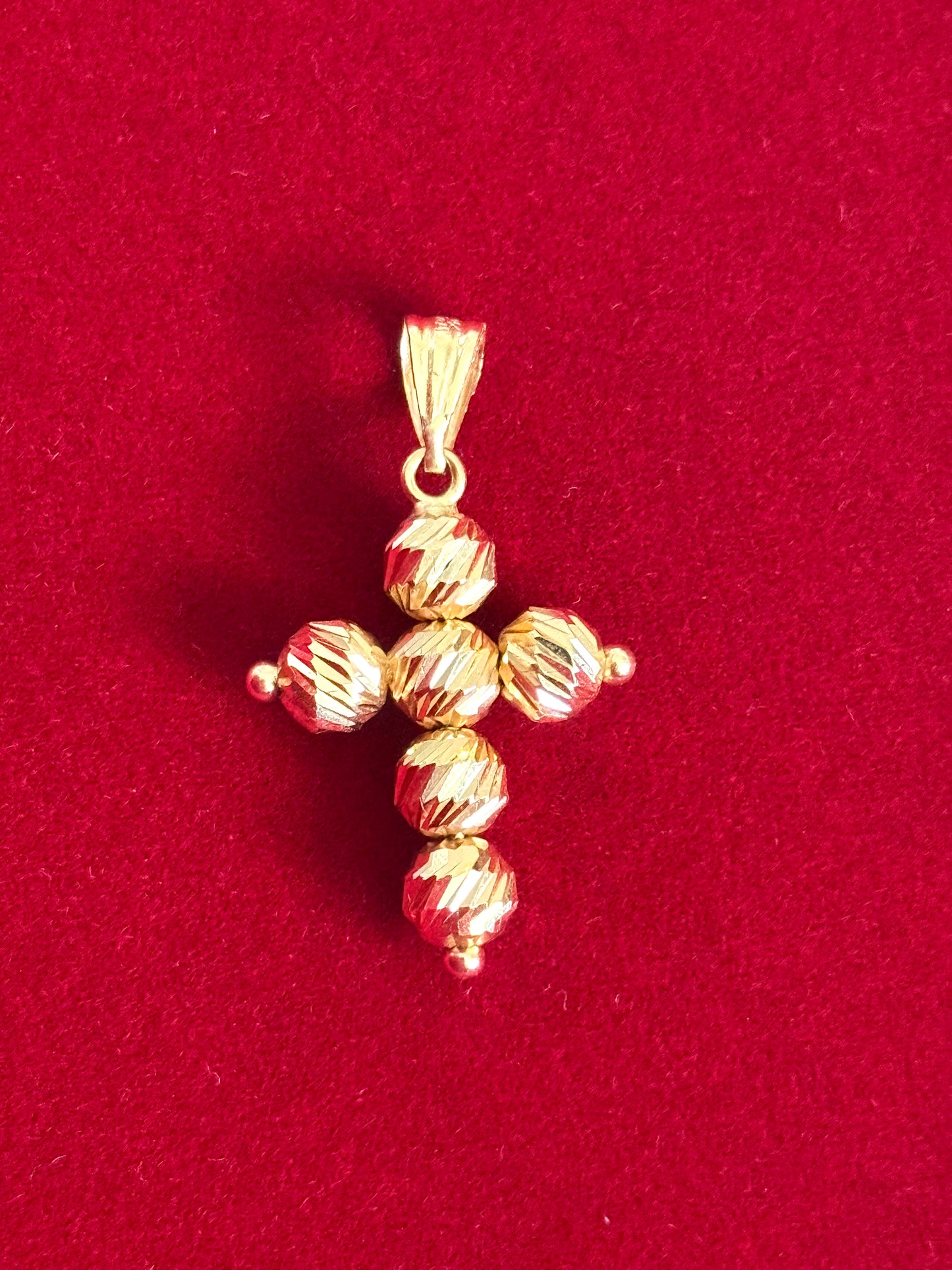 18 Kt Cross pendant