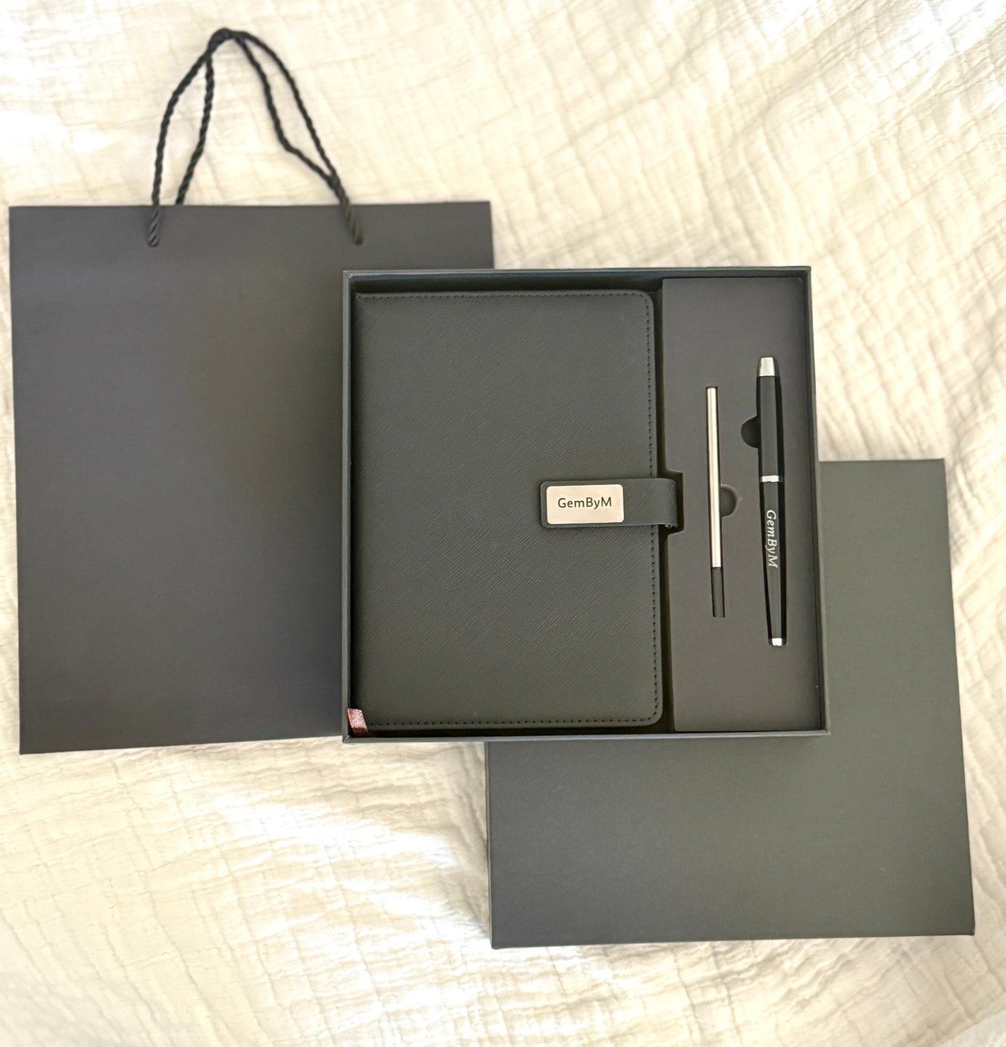 🖋️ Luxury Leather Gift Set – Premium Edition