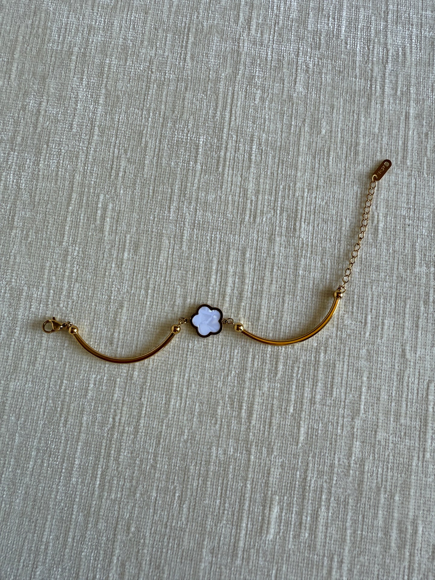 18 kt gold plated stainless steel bracelet