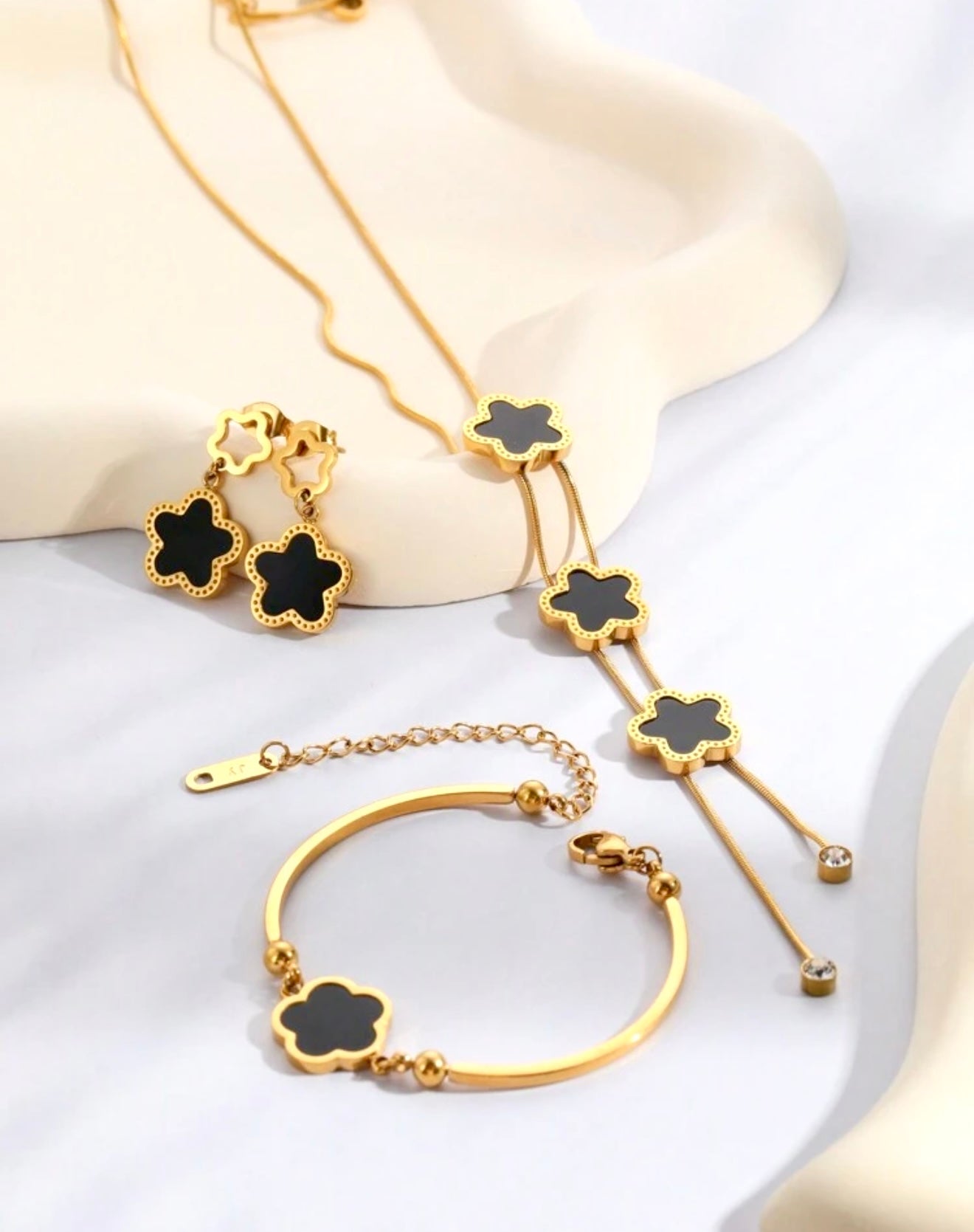 18 kt stainless steel earings